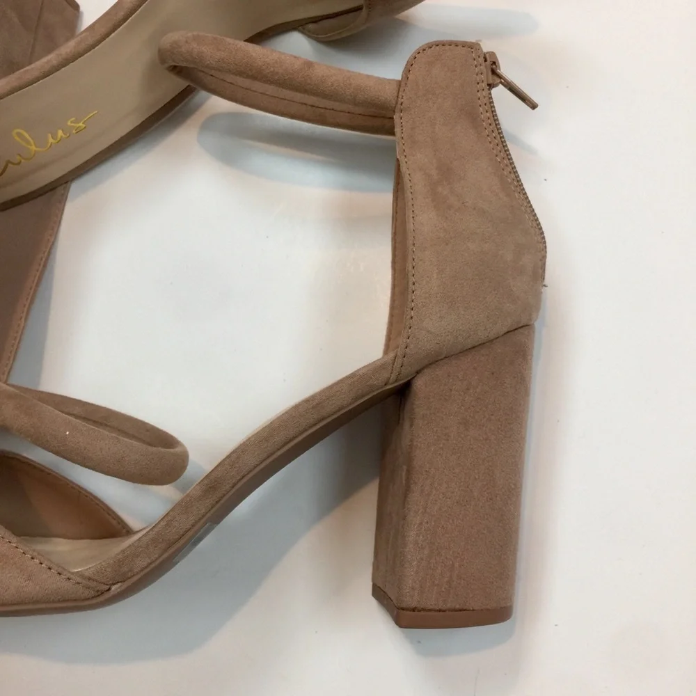 NEW Lulu’s Sidecar Cutie Suede Ankle Strap Sandal